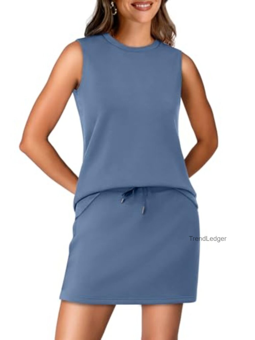 Women's 2-Piece Skirt Set Sleeveless Top Tennis Skirt with Shorts